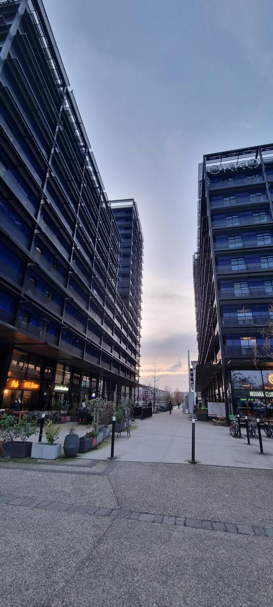 Bel Appartement Contemporain Avec Terrasse Climatisation Et Parking Payant En Option Страсбург Экстерьер фото